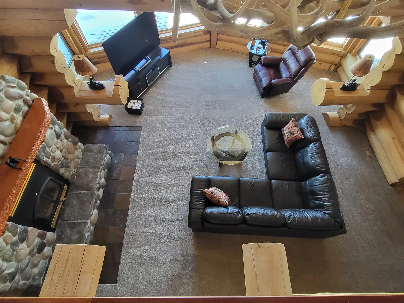 Bright, Fresh Living Spaces, Dusted, vacuumed, and reset so the whole room breathes. in Fairbanks, AK